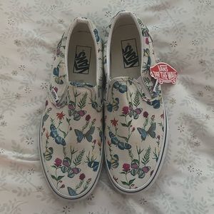 New with tags butterfly vans